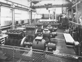 Ligne Maginot - Ouvrage de Bousse - Les groupes électrogènes SMIM type 4 SR 18 de l'ouvrage en cours d'essai dans les usines de la SMIM.