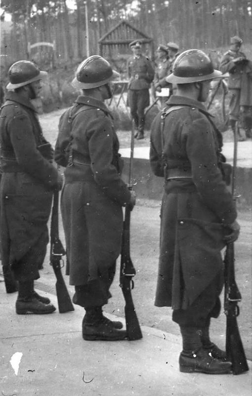 Ligne Maginot - GRAND HOHEKIRKEL - (Ouvrage d'artillerie) - Photo prise lors de la réédition de l'ouvrage après l'armistice
