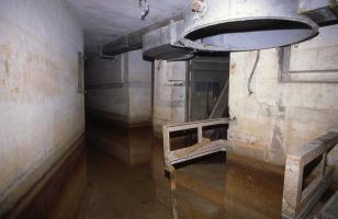 Ligne Maginot - C48 - KOENIGSMACKER NORD - (Casemate d'infanterie) -   L'intérieur de la casemate en 1993
