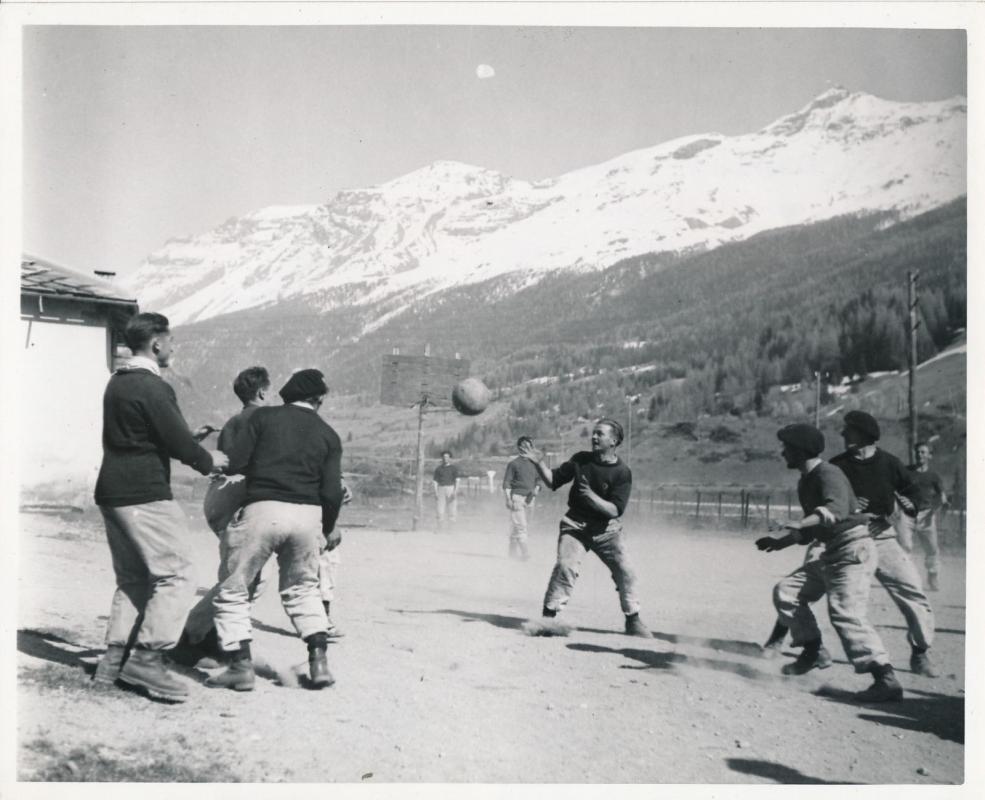 Ligne Maginot - QUARTIER NAPOLEON (QUARTIER MONT-CENIS) - (Camp de sureté) - Alpins à l'entrainement à Lanslebourg en 1935