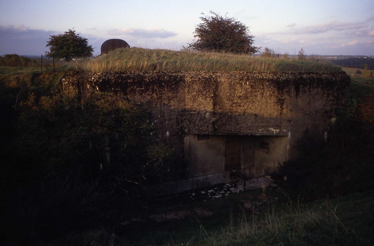 Ligne Maginot - HAUT DE LA VIGNE - O7 - (Observatoire d'artillerie) - L'observatoire en 1992