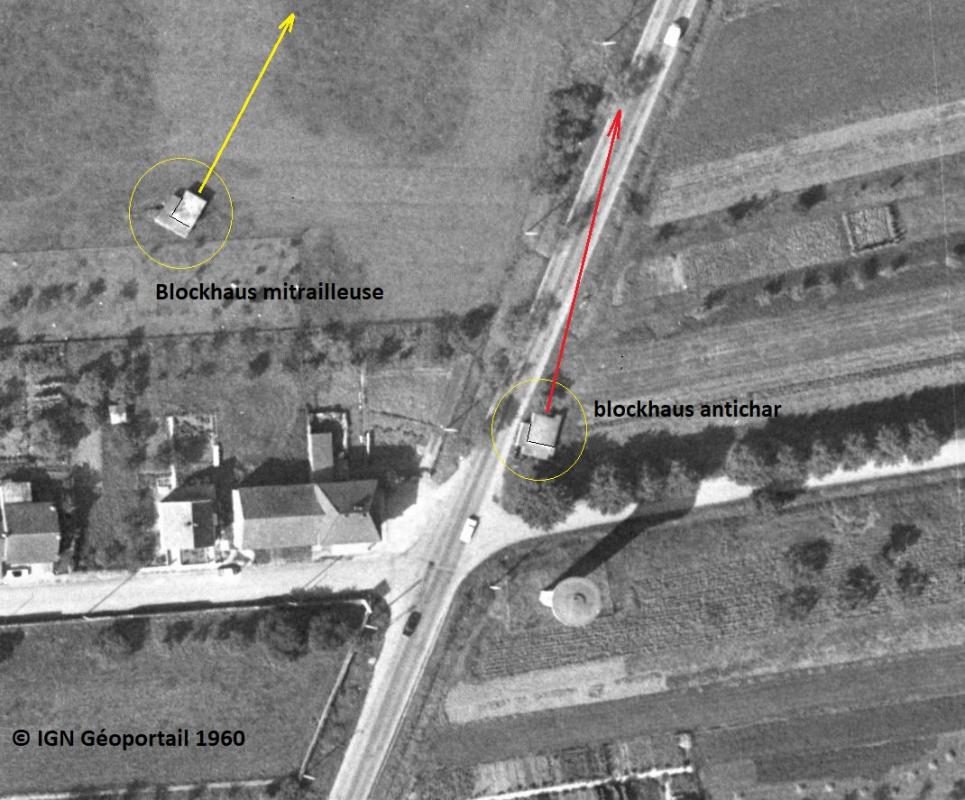 Ligne Maginot - ROUTE DU LUXEMBOURG OUEST - (Blockhaus pour arme infanterie) - Les blocs mitrailleuse et antichar sont bien visibles, avec leurs avancées de couverture des entrées