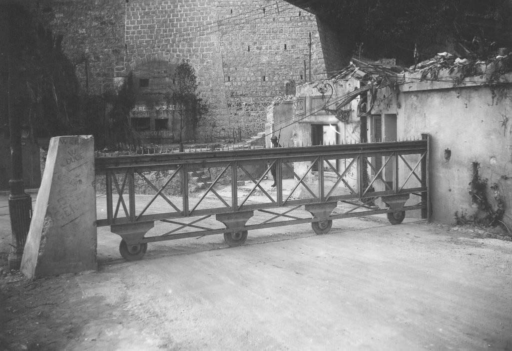 Ligne Maginot - PONT SAINT LOUIS (BARRAGE RAPIDE) - (Blockhaus pour canon) - Pont Saint Louis en 1940
Photo 1ere armée italienne