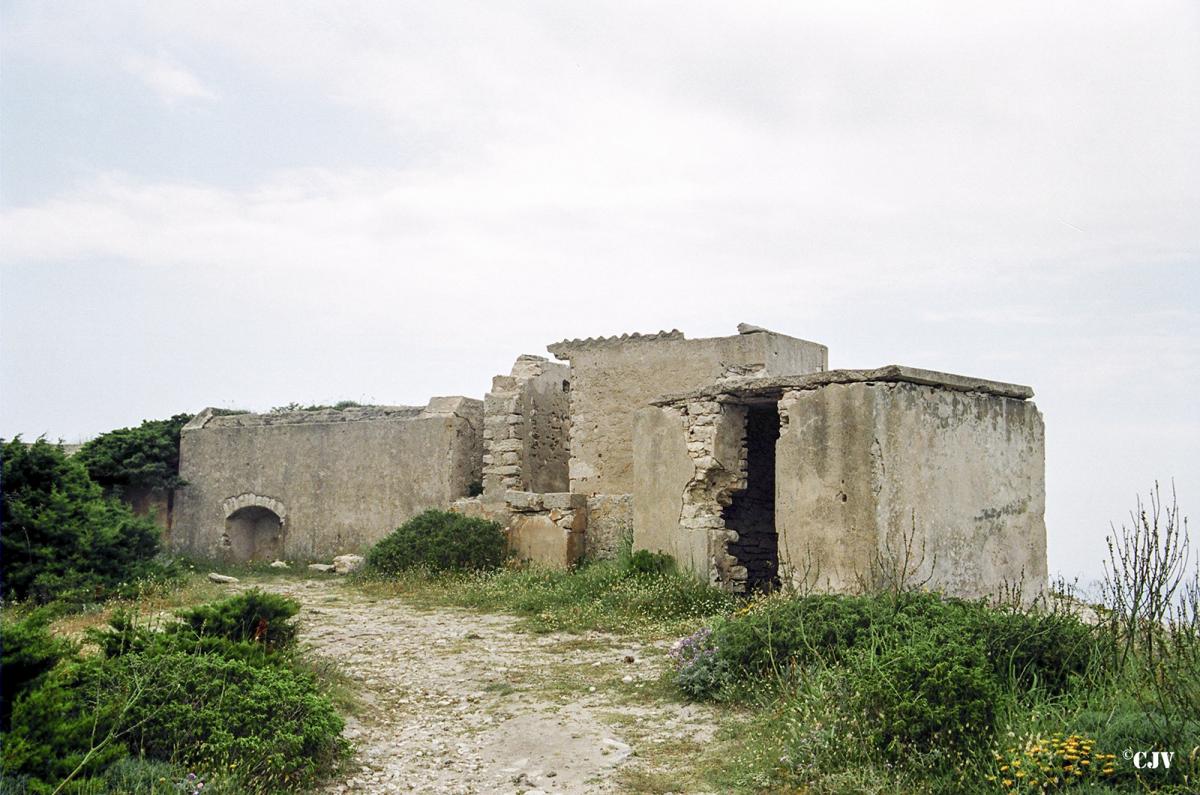 Ligne Maginot - BATTERIE DE LA BOCCA DI VALLE - (Position d'artillerie préparée) - L'ancien PDT de la batterie