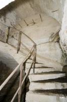 Ligne Maginot - LE TRUC - (Ouvrage d'artillerie) -  L'escalier vers le magasin sous roc