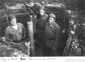 Ligne Maginot - HOCHWALD - (Ouvrage d'artillerie) - Poste de DCA constitué d'un FM 24/29 avec son support installé sur les dessus de l'ouvrage