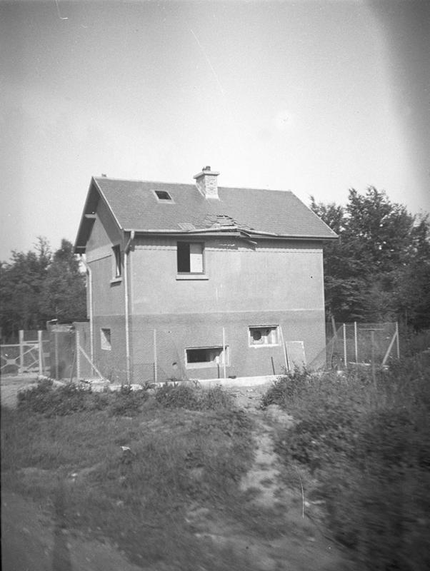 Ligne Maginot - MF18 - U - BOIS DE PURE - (Poste GRM - Maison Forte) - La maison forte de Pure (MF18) peu après les hostilités. Photo prise par un soldat de la Wehrmacht
