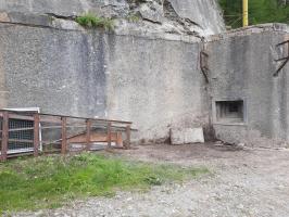 Ligne Maginot - ROCHE LA CROIX (RLC) - (Ouvrage d'artillerie) - Après dégagement. Voir la fosse à douilles