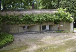 Ligne Maginot - Blockhaus STG 102 - Tiefenbach Sud - Casemate coté créneaux
Casemate double allégée, sans cloche