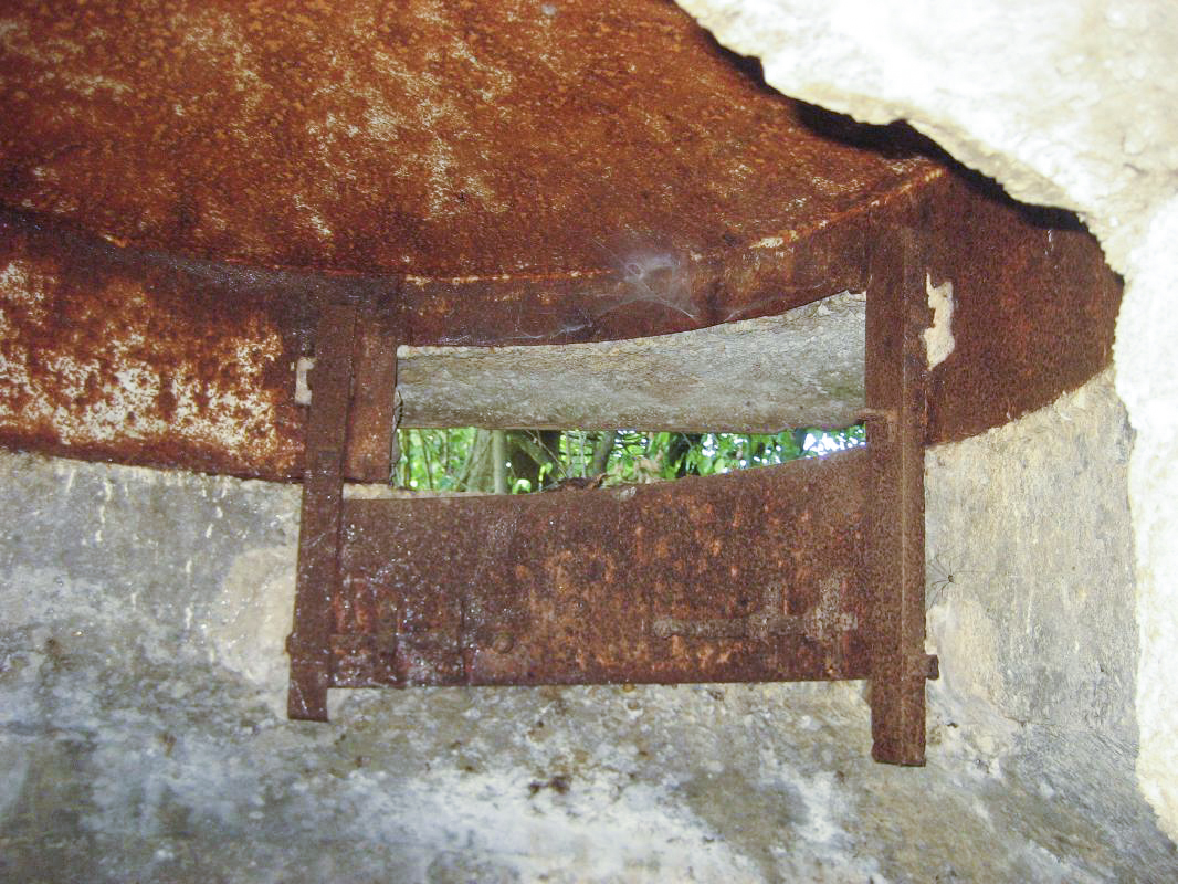 Ligne Maginot - BERMONT ECLUSE - B11 - (Blockhaus pour arme infanterie) - Chambre de tir