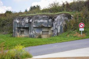 Ligne Maginot - MY2 - VILLY EST - (Casemate d'artillerie) - Vue de la casemate coté créneau d'artillerie