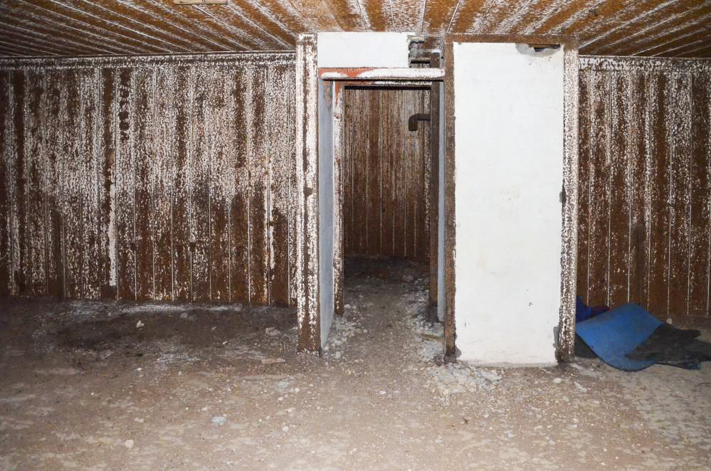 Ligne Maginot - Blockhaus STG 76 - Hardt Sud - Chambre de tir canon, avec l'accès à la cloche GFM.