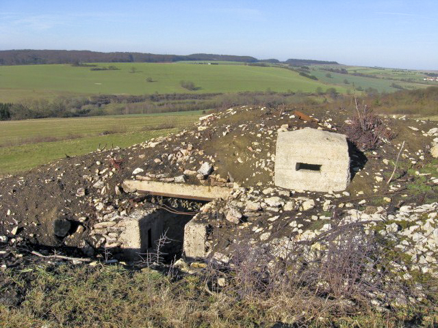 Ligne Maginot - SCHITTEFELD 4 - (Blockhaus pour arme infanterie) - Façade arrière
L'entrée et le poste d'observation
