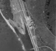 Ligne Maginot - CHAMP DE COURSES - (Casemate d'infanterie - double) - Photo aérienne 1947