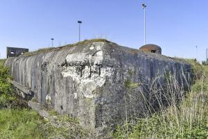 Ligne Maginot - Casemate du Sporeninsel - Mur frontal et chambre de tir sud