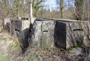 Ligne Maginot - BREITSAND 4 - (Blockhaus pour arme infanterie) - Le mur de protection des entrées