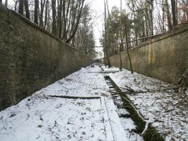 Ligne Maginot - HOCHWALD C5 ( Casemate d'infanterie ) - Le fossé antichar couvert par la casemate C5