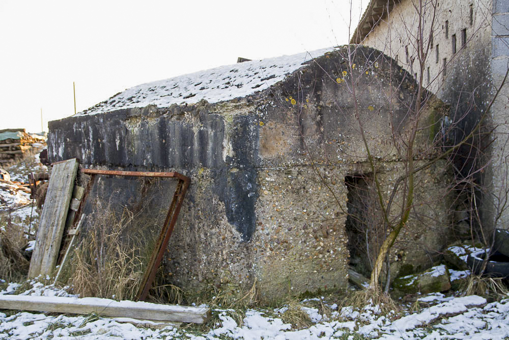 Ligne Maginot - SENTZICH 3 - (Blockhaus pour arme infanterie) - Sur cette vue de 2012, l'entrée du blockhaus est bien visible