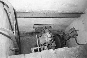 Ligne Maginot - CAP MARTIN - (Ouvrage d'artillerie) - Bloc 1
Machinerie du monte charges