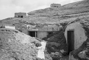 Ligne Maginot - LES FOURCHES (FO) - (AVANT POSTE) - (Ouvrage d'infanterie) - Bloc 1
Sur la droite, l'abri munitions mortier Stockes