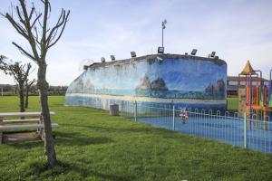Ligne Maginot - Blockhaus CB8 - Sentzich - L'aire de jeu et la peinture murale.
