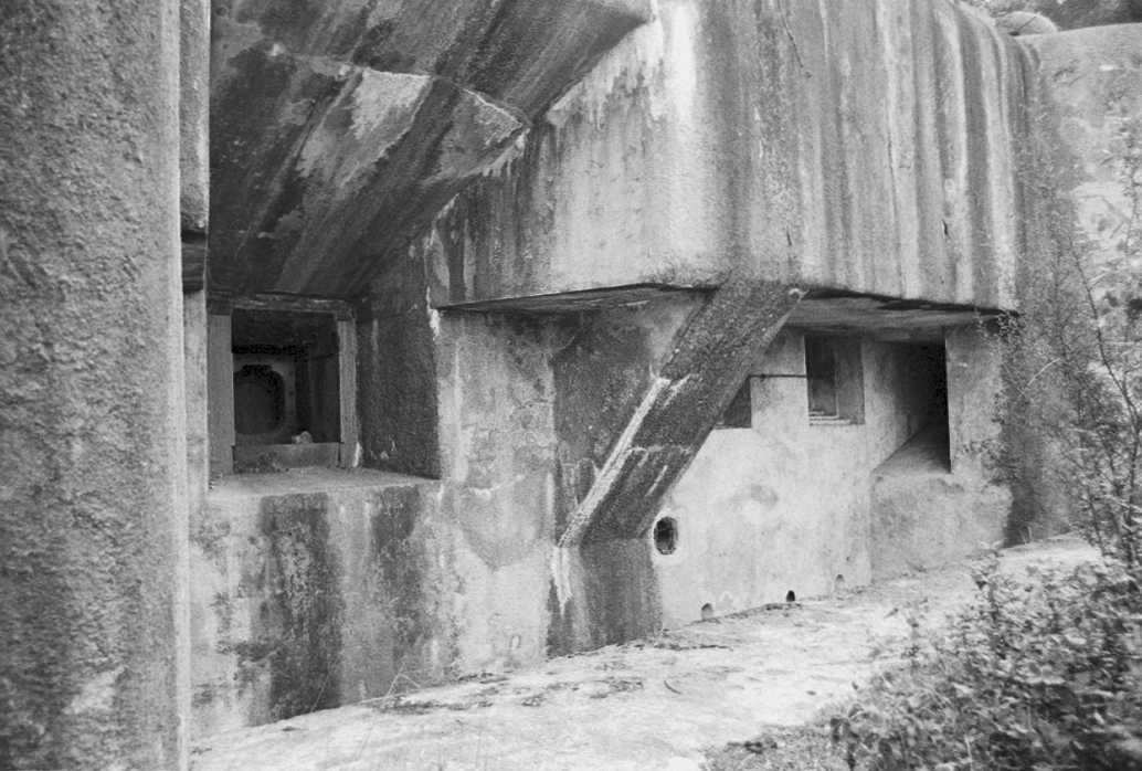 Ligne Maginot - CAP MARTIN - (Ouvrage d'artillerie) - Le bloc 2