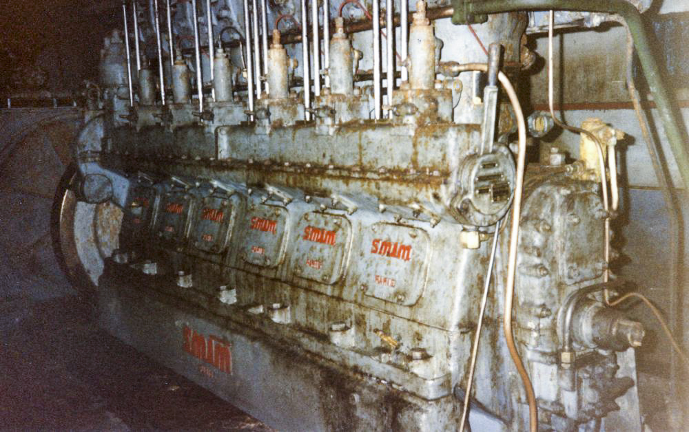 Ligne Maginot - FLAUT - (Ouvrage d'artillerie) - Usine électrique
Moteurs SMIM type 6SR19 délivrant 150CV
Photo du début des années 80