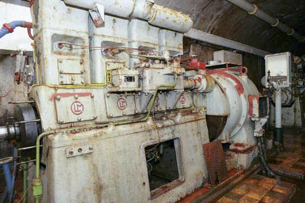 Ligne Maginot - RESTEFOND (Ouvrage d'artillerie) - Usine électrique
Groupe électrogène à moteur CLM 408