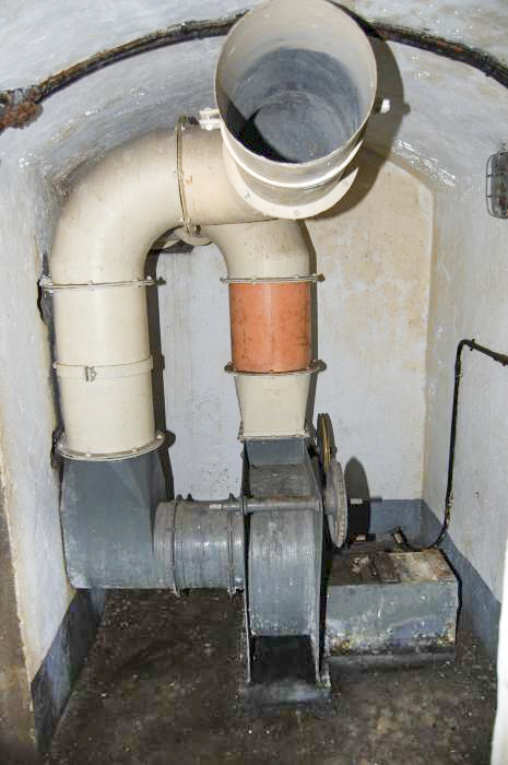 Ligne Maginot - Abri Ancien Camp - Ventilateur d'extraction d'air