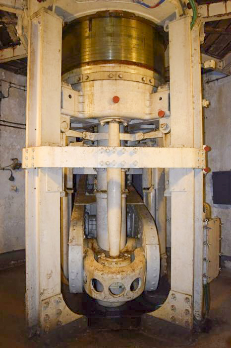 Ligne Maginot - ROCHE LA CROIX (RLC) - (Ouvrage d'artillerie) - Le bloc 5
Tourelle de 75 mle 33