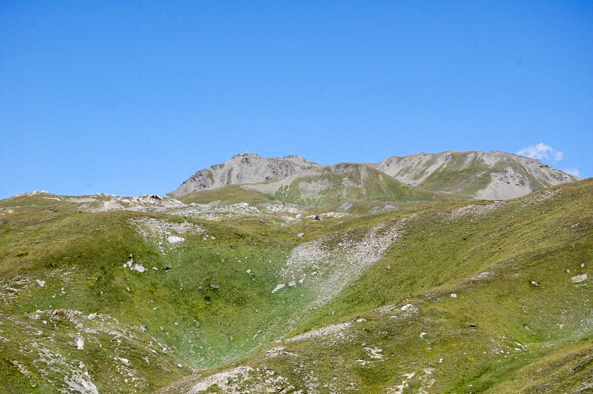 Ligne Maginot - Observatoire Sollieres - À gauche Mont Froid ouest, au centre l'observatoire, à droite Mont Froid est
