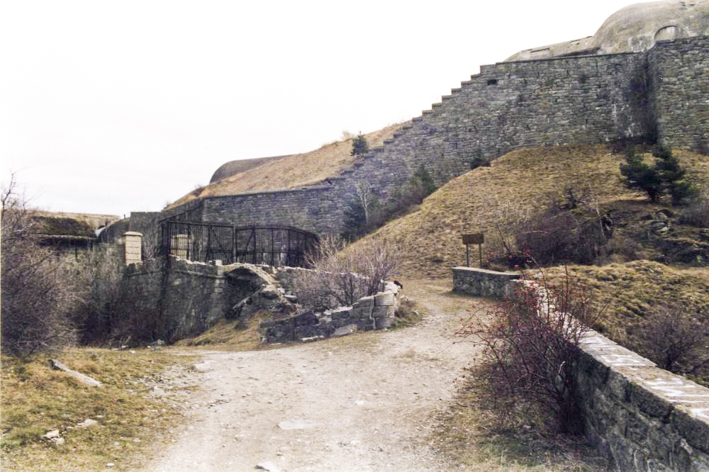 Ligne Maginot - REPLATON (QUARTIER ARC - 71° BAF) - (Position d'artillerie préparée) - L'entrée du fort