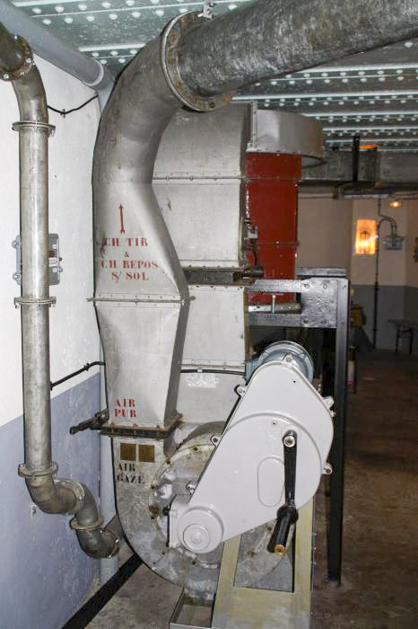 Ligne Maginot - Casemate d'Oberroerdern Sud - Ventilateur type A
Système à bras ou électrique
