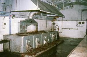 Ligne Maginot - MONTE GROSSO (MG) - E02 - (Ouvrage d'artillerie) - Cuisines
Cuisinière Arthur Martin à gas-oil ou charbon
Années 1980