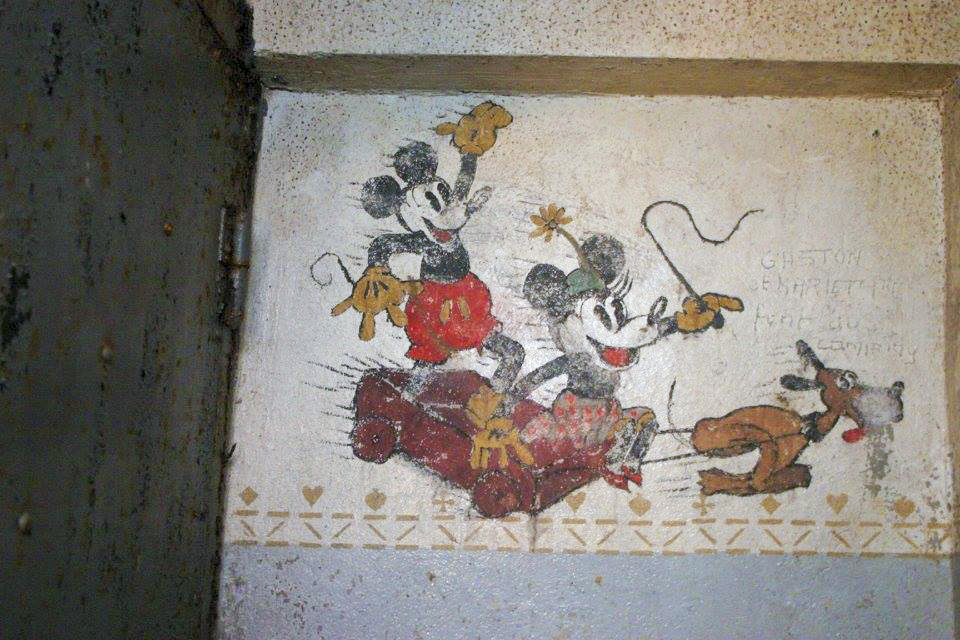 Ligne Maginot - SCHOENENBOURG - (Ouvrage d'artillerie) - Peintures murales et graffitis dans les locaux de l'ouvrage
