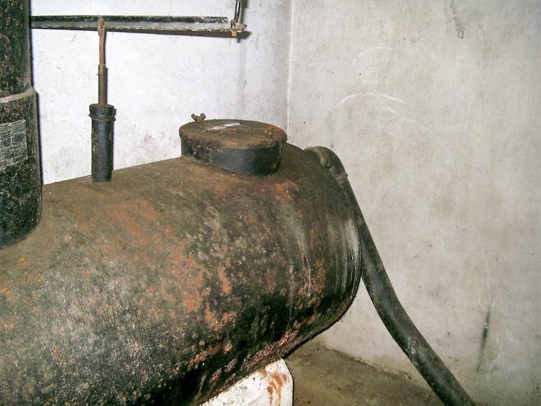 Ligne Maginot - BOIS de CATTENOM - X14 (Abri) - Fosse chimique ASEPTA pour les latrines
