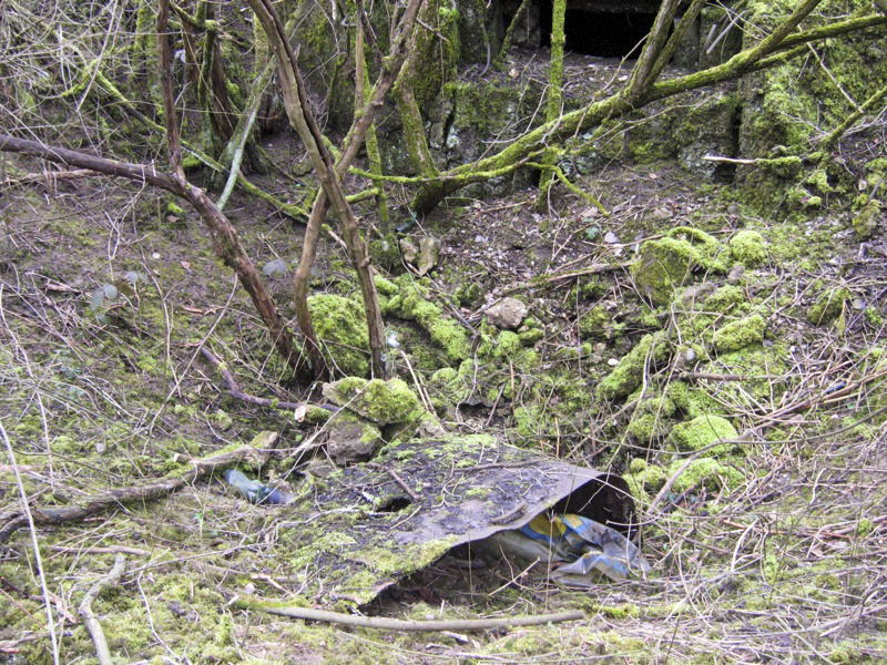 Ligne Maginot - KUBELMUEHLE 2 (AVANT POSTE) - (Blockhaus pour canon) - Détail de l'entonnoir de bombe