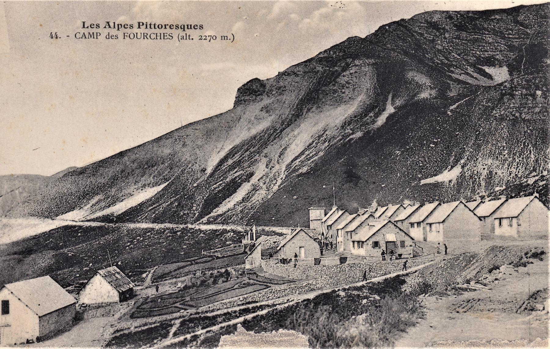 Ligne Maginot - FOURCHES - (Casernement) - Camp des Fourche (alt. 2270 m).
