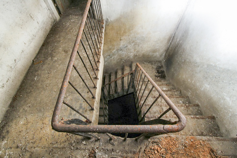 Ligne Maginot - SOUFFLENHEIM (II / 23° RIF) (Abri) - Escalier de liaison entre les étages supérieur et inférieur
