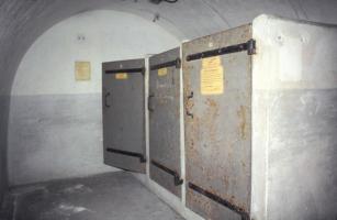 Ligne Maginot - CROUPE DU RESERVOIR - (Abri actif) - Les toilettes
Visite en 1991 avec Génie de Nice