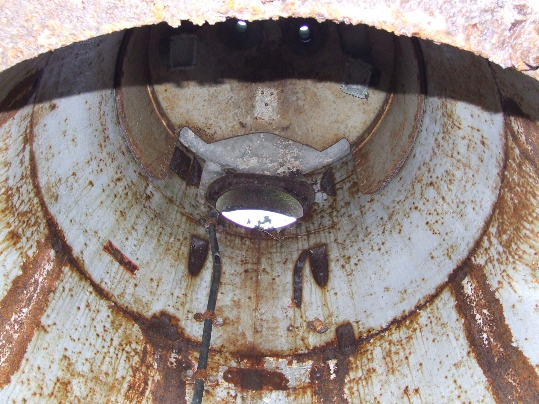 Ligne Maginot - BOIS DE LAUDREFANG NORD - C76 - (Casemate d'infanterie) - L'intérieur de la cloche AM