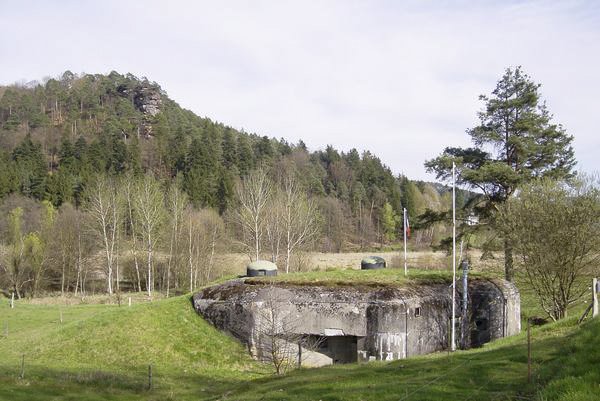 Ligne Maginot - DAMBACH NORD - NEUNHOFFEN SUD-EST - (Casemate d'infanterie - Double) - La casemate de Neunhoffen vue coté Nord