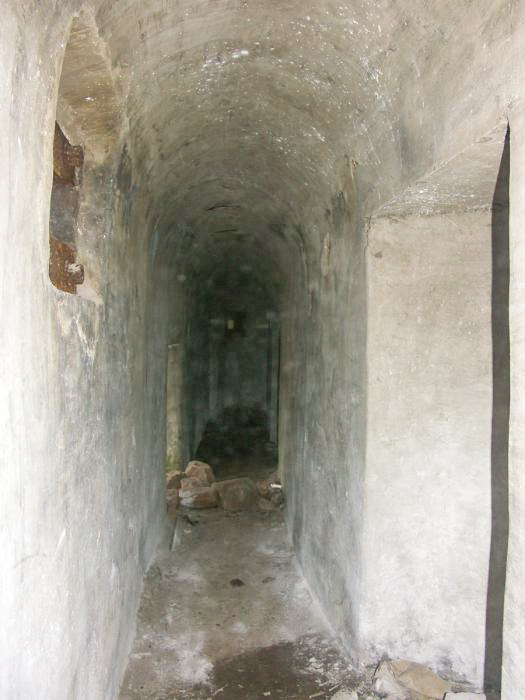 Ligne Maginot - MAIN du PRINCE 2 (Blockhaus pour arme infanterie) - Couloir arrière
