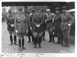 Ligne Maginot - Général Frère - Général Delattre de Tassigny - Géneral Pichon - photo prise lors de l'arrivée à Strasbourg du Général Frère, gouverneur militaire de Strasbourg (à gauche au premier plan)
A ses côtés les généraux Pichon et Delattre de Tassigny