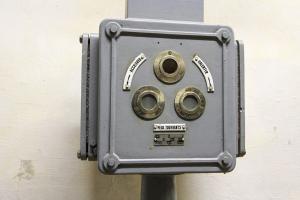 Ligne Maginot - FOUR a CHAUX - FAC (Ouvrage d'artillerie) - Usine électrique
Colonne de feux tournant destinée à permettre la synchronisation des groupes électrogènes et leur couplage