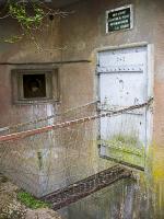 Ligne Maginot - ZEITERHOLZ - X6 - (Abri) - Passerelle, porte blindée et créneau de défense rapprochée