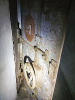 Ligne Maginot - BARRUNGSHOFF - BORNUNGSHOFF - X11 - (Abri) - Porte blindée d'étanchéité du sas d'entrée.