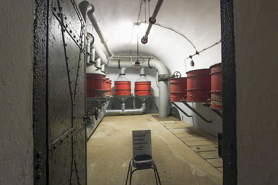 Ligne Maginot - FOUR A CHAUX - FAC - (Ouvrage d'artillerie) - Salle de neutralisation destinée au filtrage de l'air en cas d'attaque au gaz
