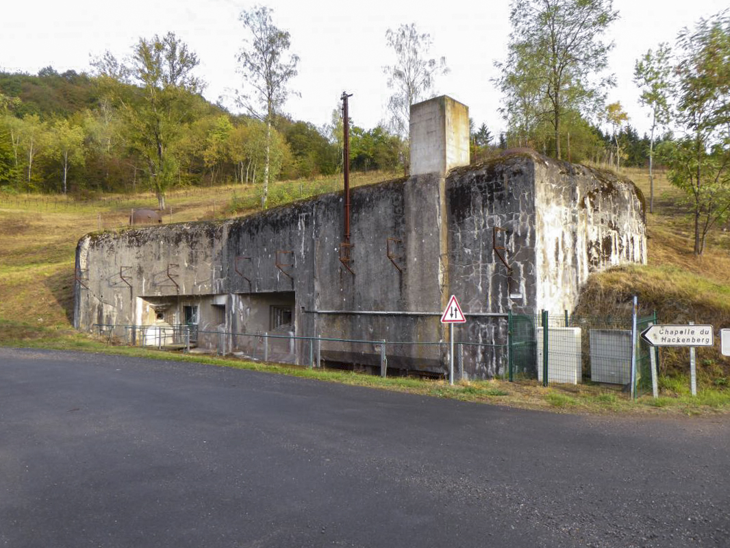 Ligne Maginot - HACKENBERG - A19 (Ouvrage d'artillerie) - L'entrée des hommes