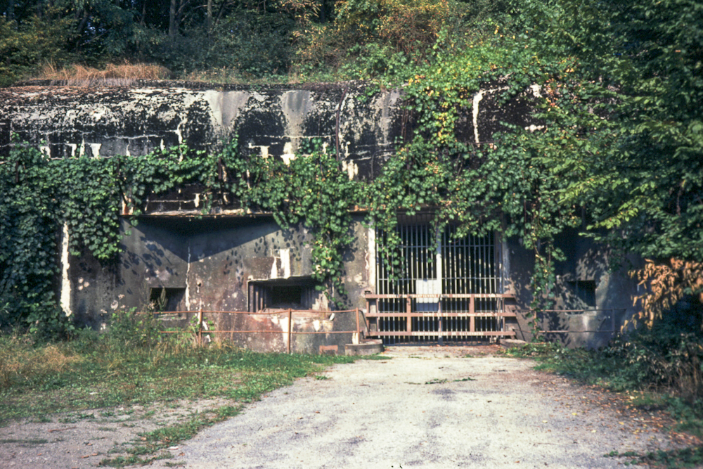 Ligne Maginot - GALGENBERG - A15 - (Ouvrage d'artillerie) - Entrée des munitions en 1982